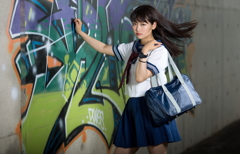 アイドルの壁ドン！
