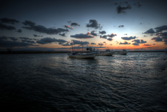 漁船の夕日