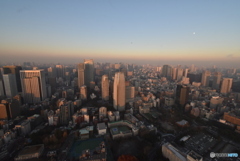 東京タワートップデッキツアー・夕日の反射