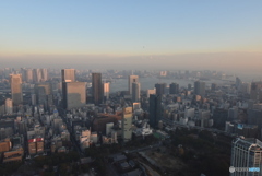 東京タワートップデッキツアー・夕日が反映・お台場方面