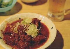 激辛もつ煮込みと‥