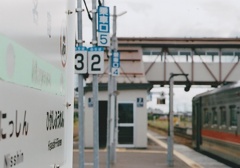 発車を待つ間に‥