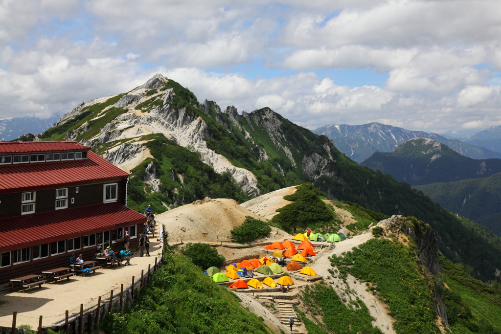 燕岳と燕山荘