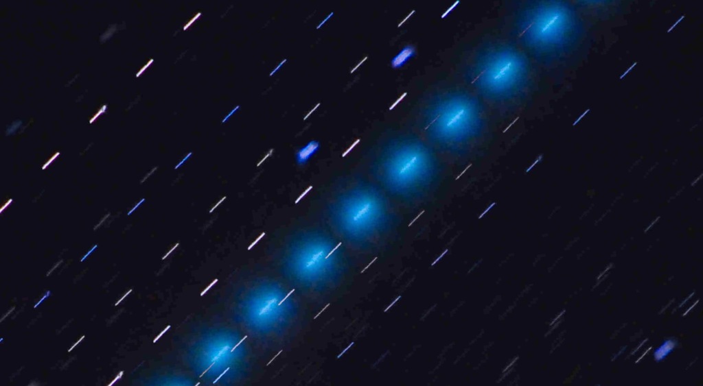 宇宙からの雨垂れ？