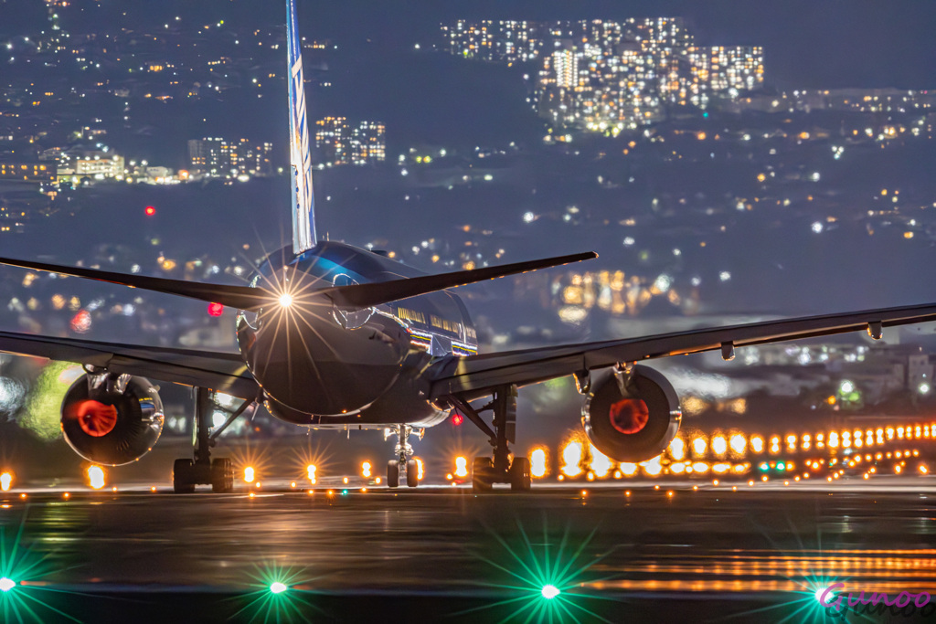 B777-200