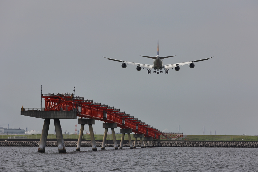 B747