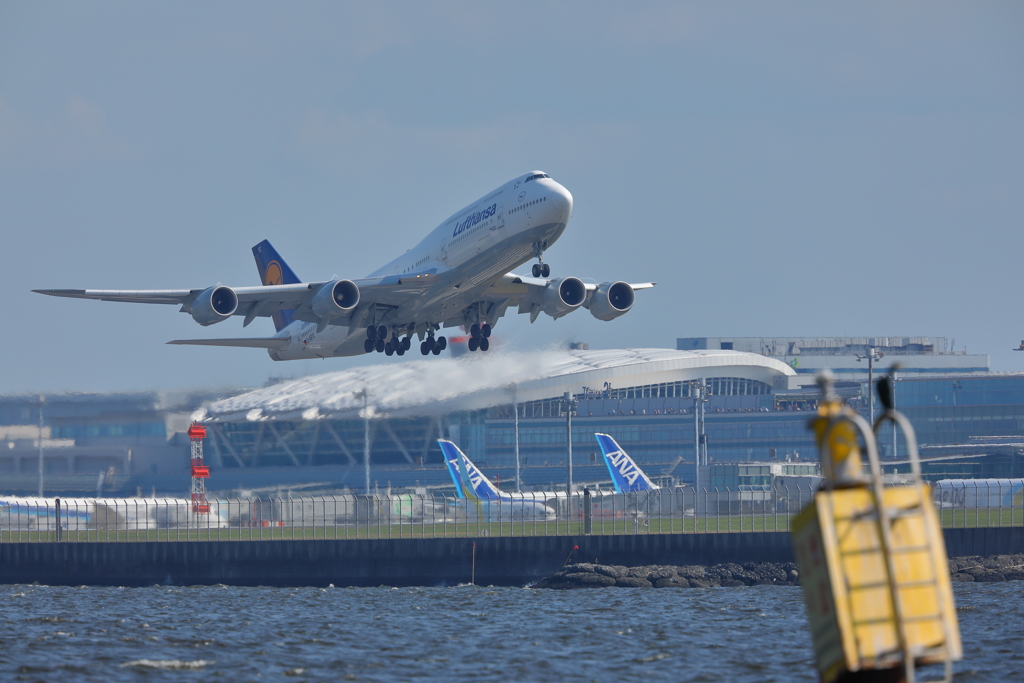 B747-8