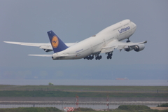 B747