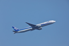B777