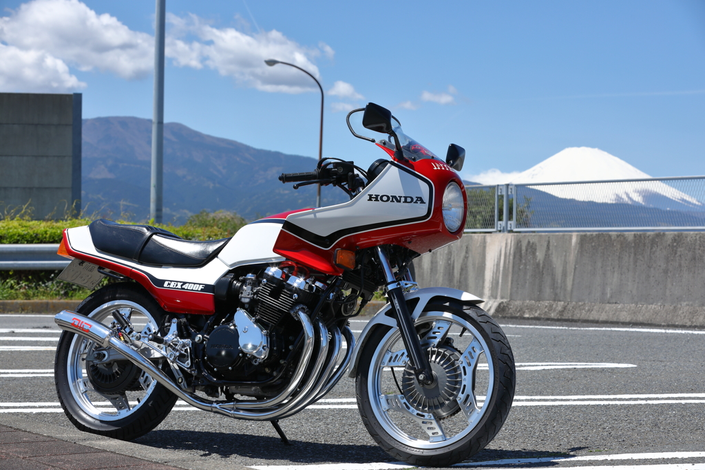 CBX400F