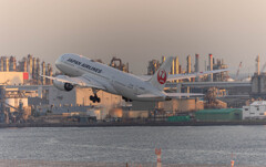 B787