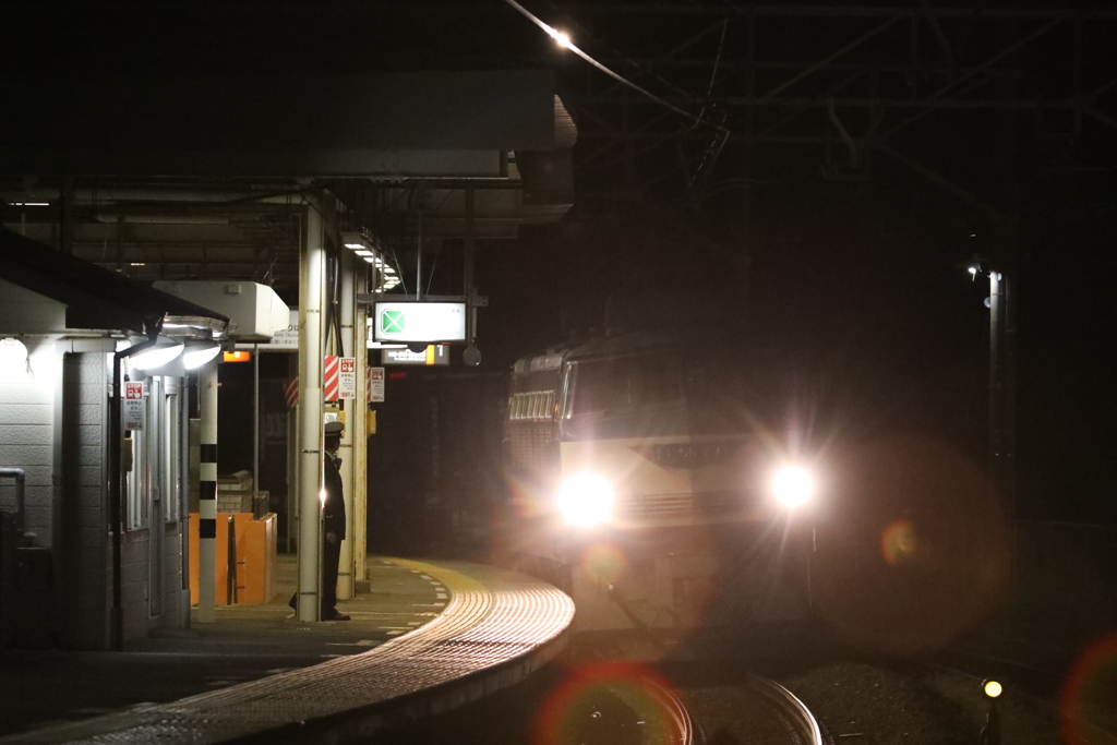 EF66-27 2061レ