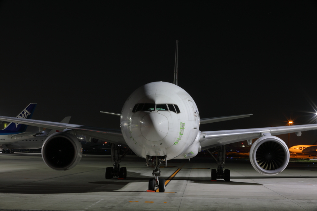 B777
