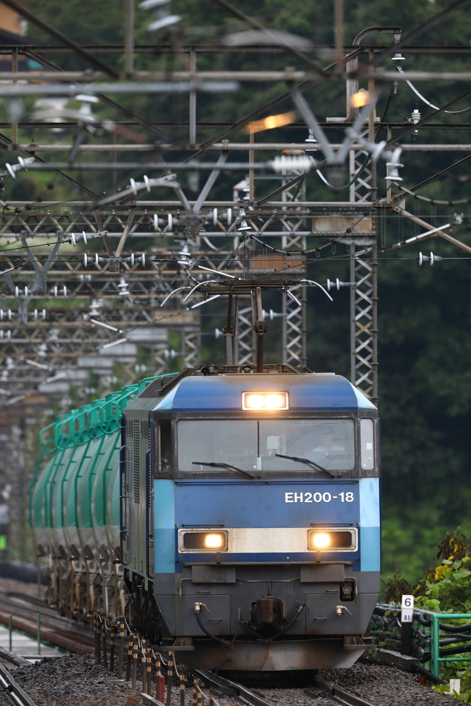 EH200-18 2080レ