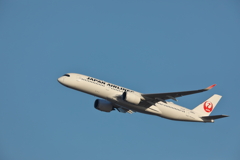A350
