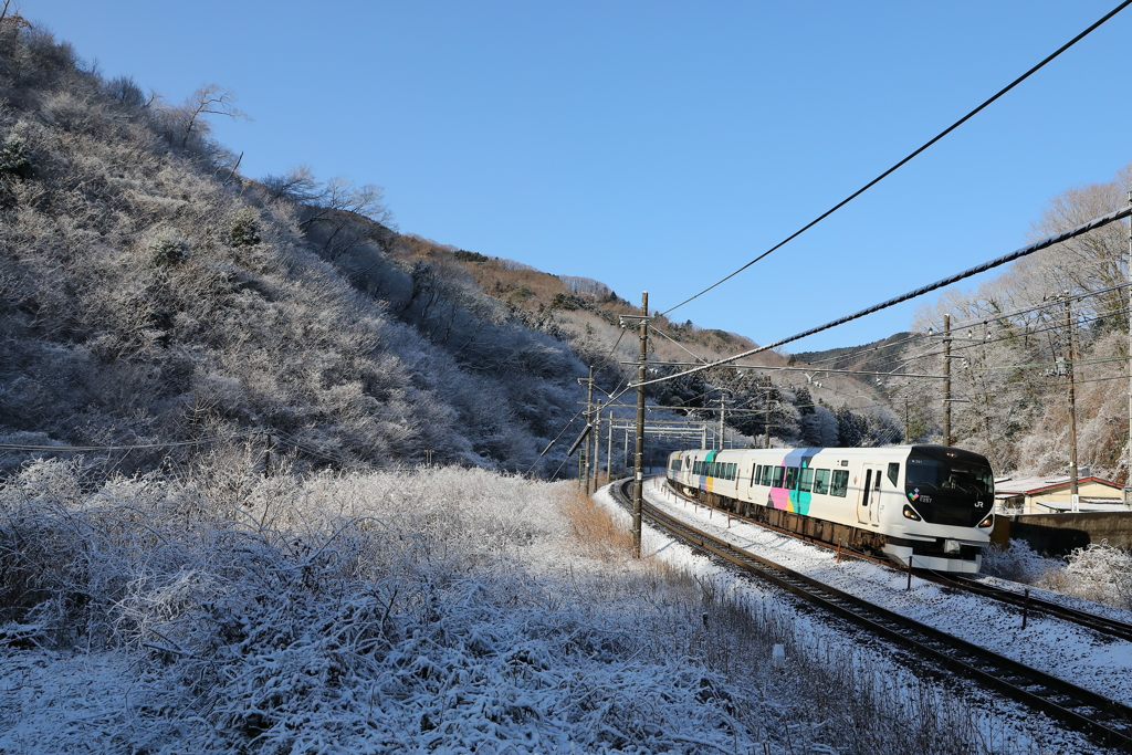E257あずさ