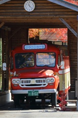 ボンネットバス