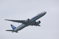 B777