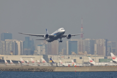 B787