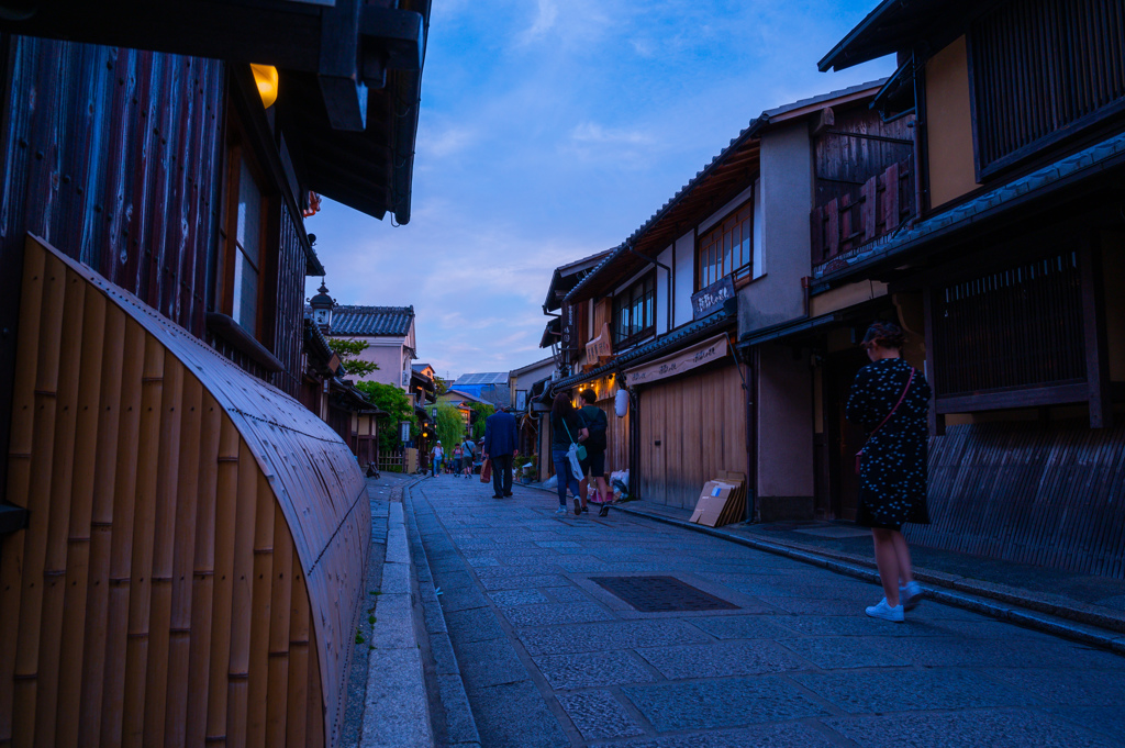 夕暮れの祇園