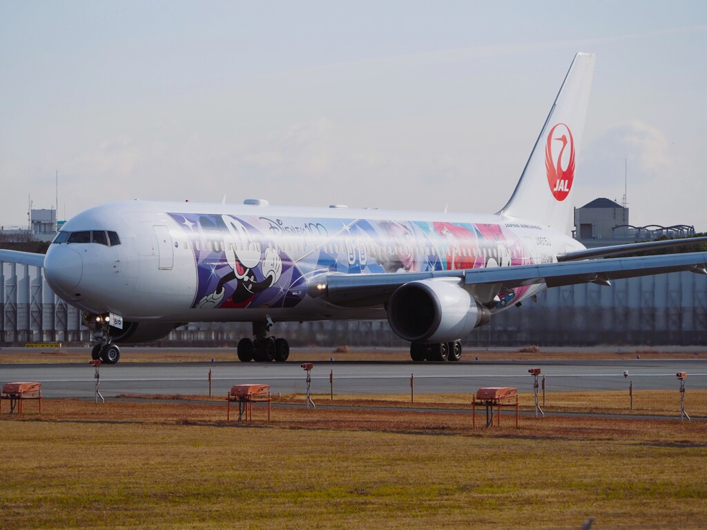 ディズニー　旅客機