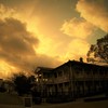 泉布観と雲　