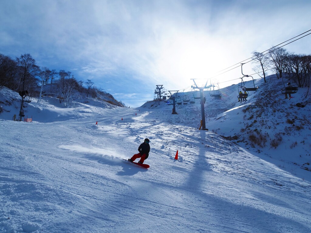 ボーダーの雪煙