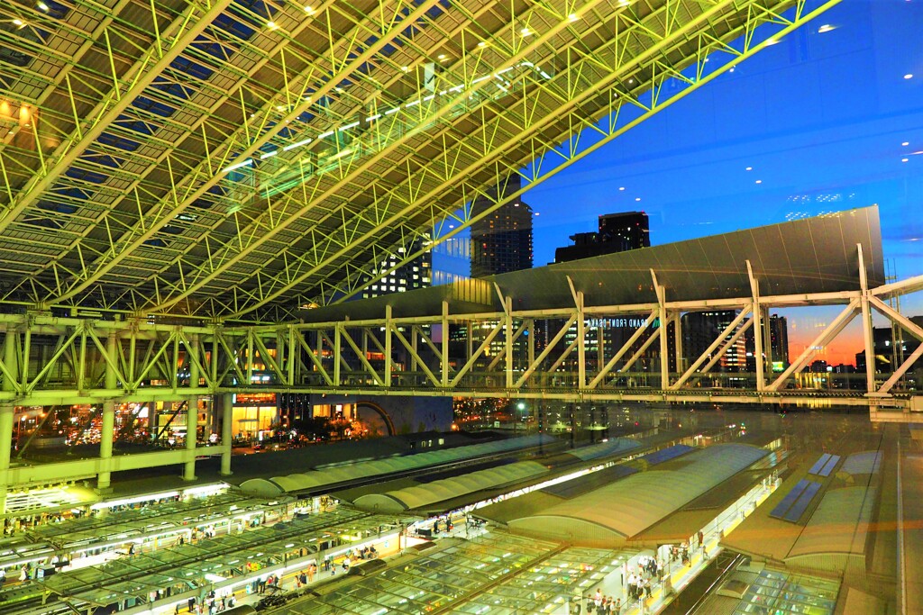 大阪駅ナイトⅢ