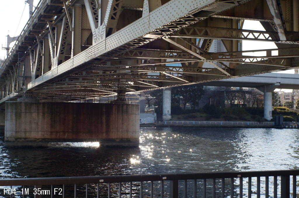 PO4-1M 35mm F2