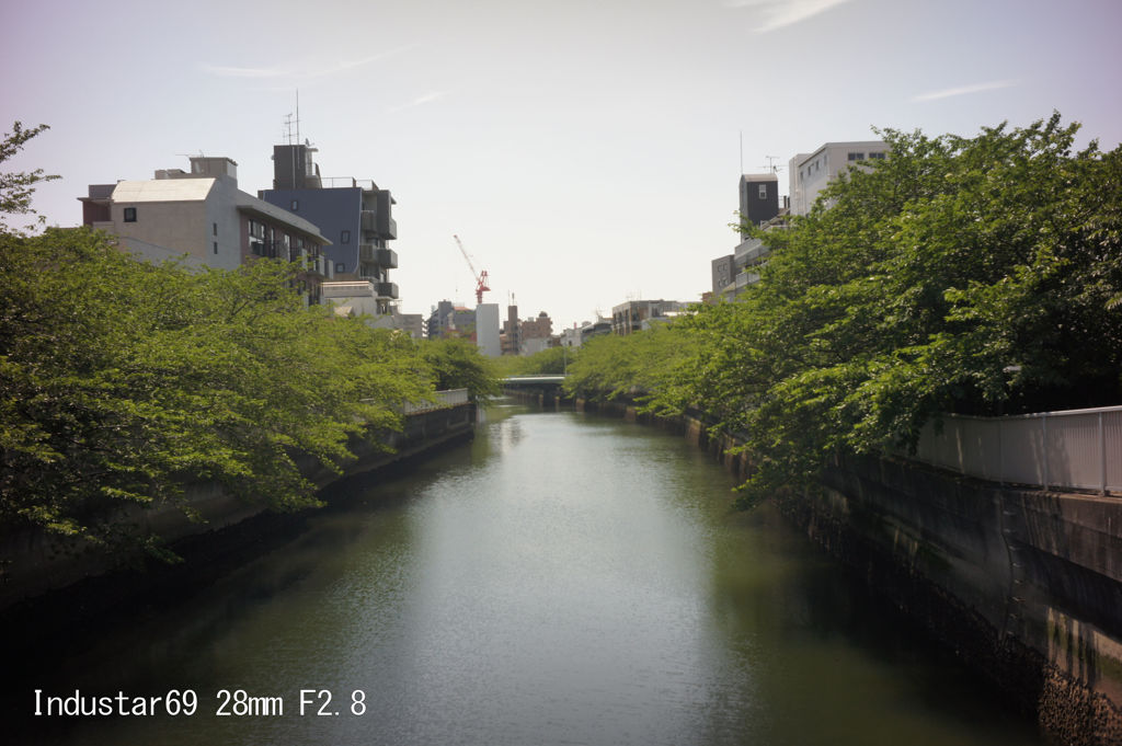 レンズ名：Industar69 28mm F2.8