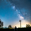 羊と雲の丘で見上げた夜空