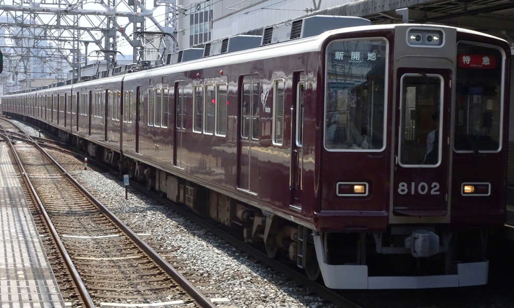 阪急神戸線8000系