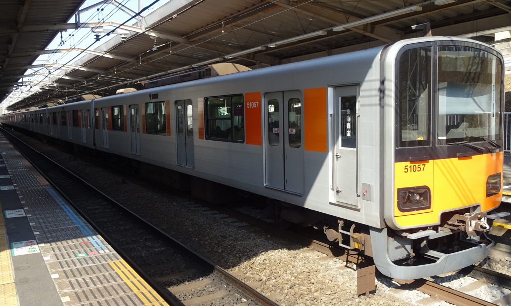 東武鉄道50050系による東急田園都市線準急