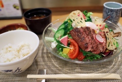 ステーキサラダランチ