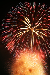 淀川花火　赤玉