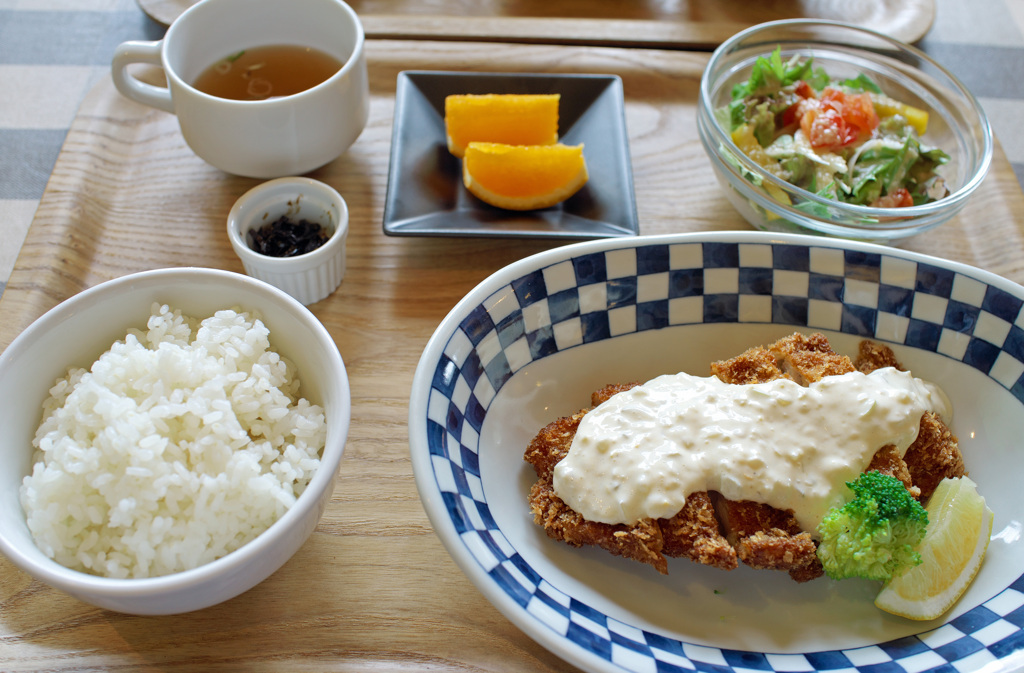 チキンカツランチ