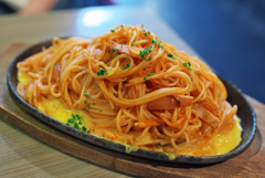 鉄板焼きナポリタン