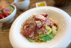 生ハムとキャベツのオイルパスタ