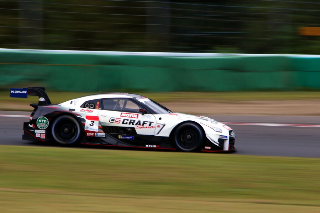 CRAFTSPORTS MOTUL GT-R