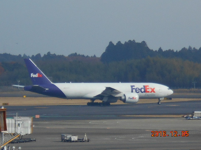 フェデックス