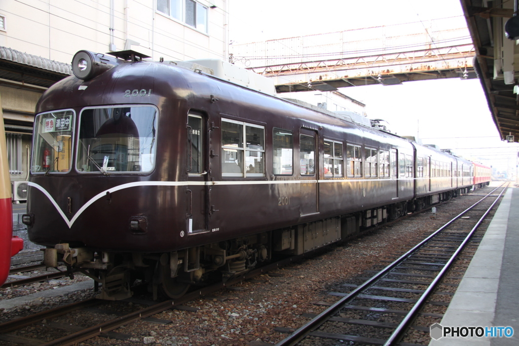 長野電鉄 須坂駅 2000系 マルーン色