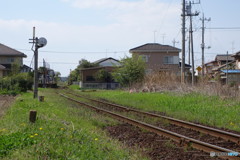 昼下がりの線路端