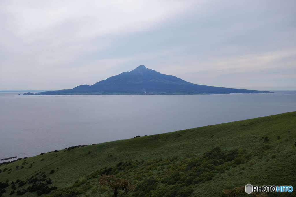 海に浮かぶ島