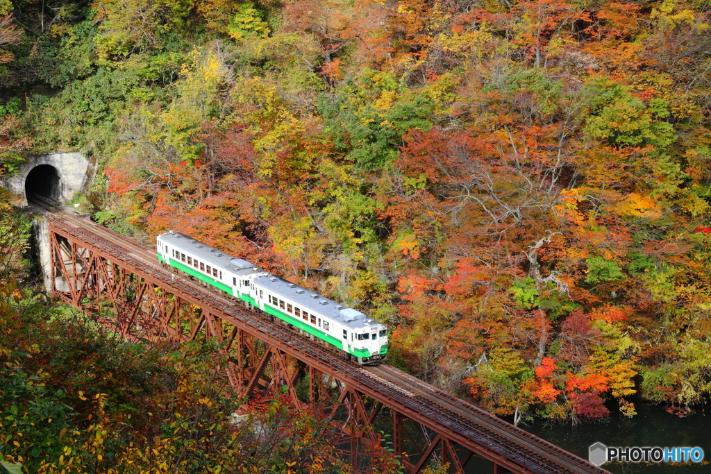 紅葉の只見線３鉄橋