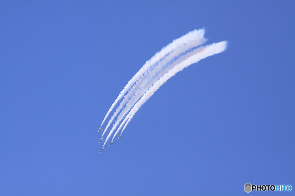 Blue Impulse Hyakuri 2009 Rain Fall1