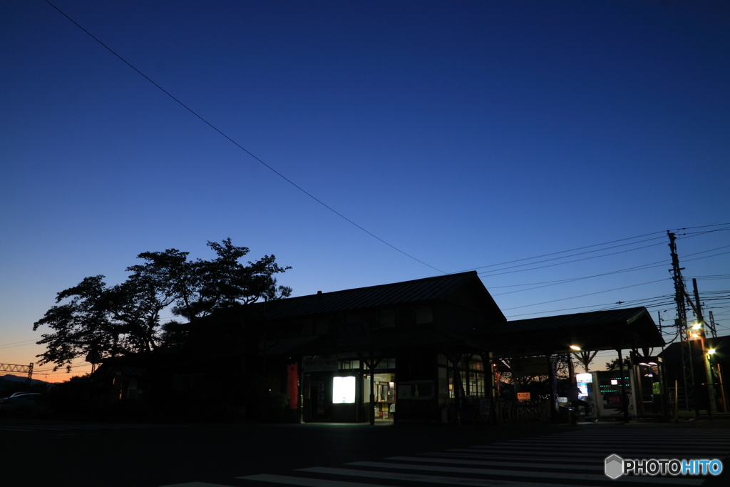 夜の松代駅