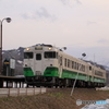 残雪と只見線キハ40系気動車