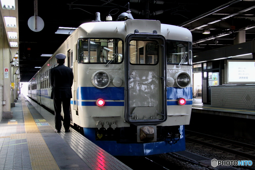 北陸本線 金沢駅 457系普通列車