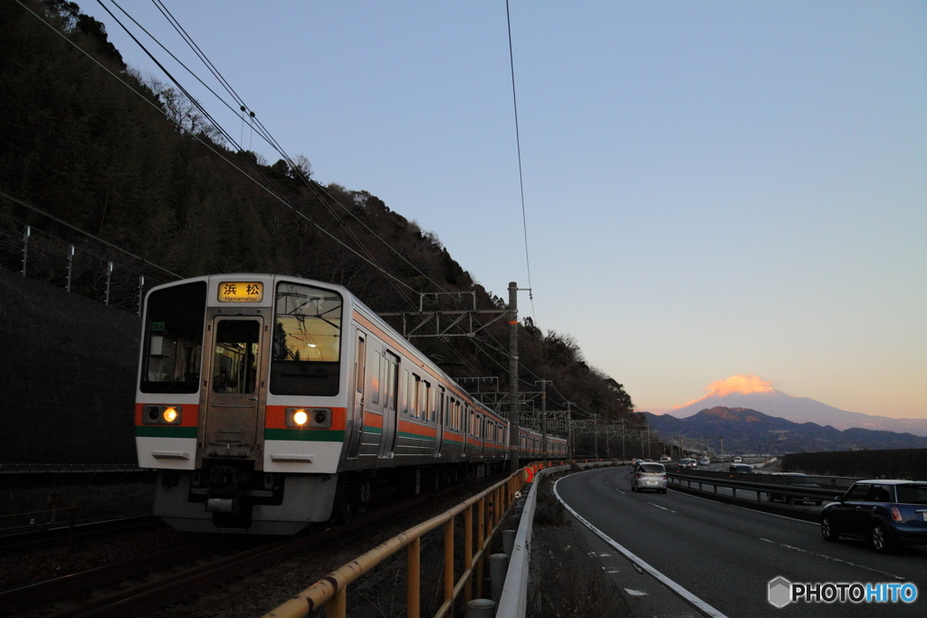 東海道本線 由比-興津 211系普通列車
