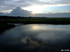 日没の水鏡